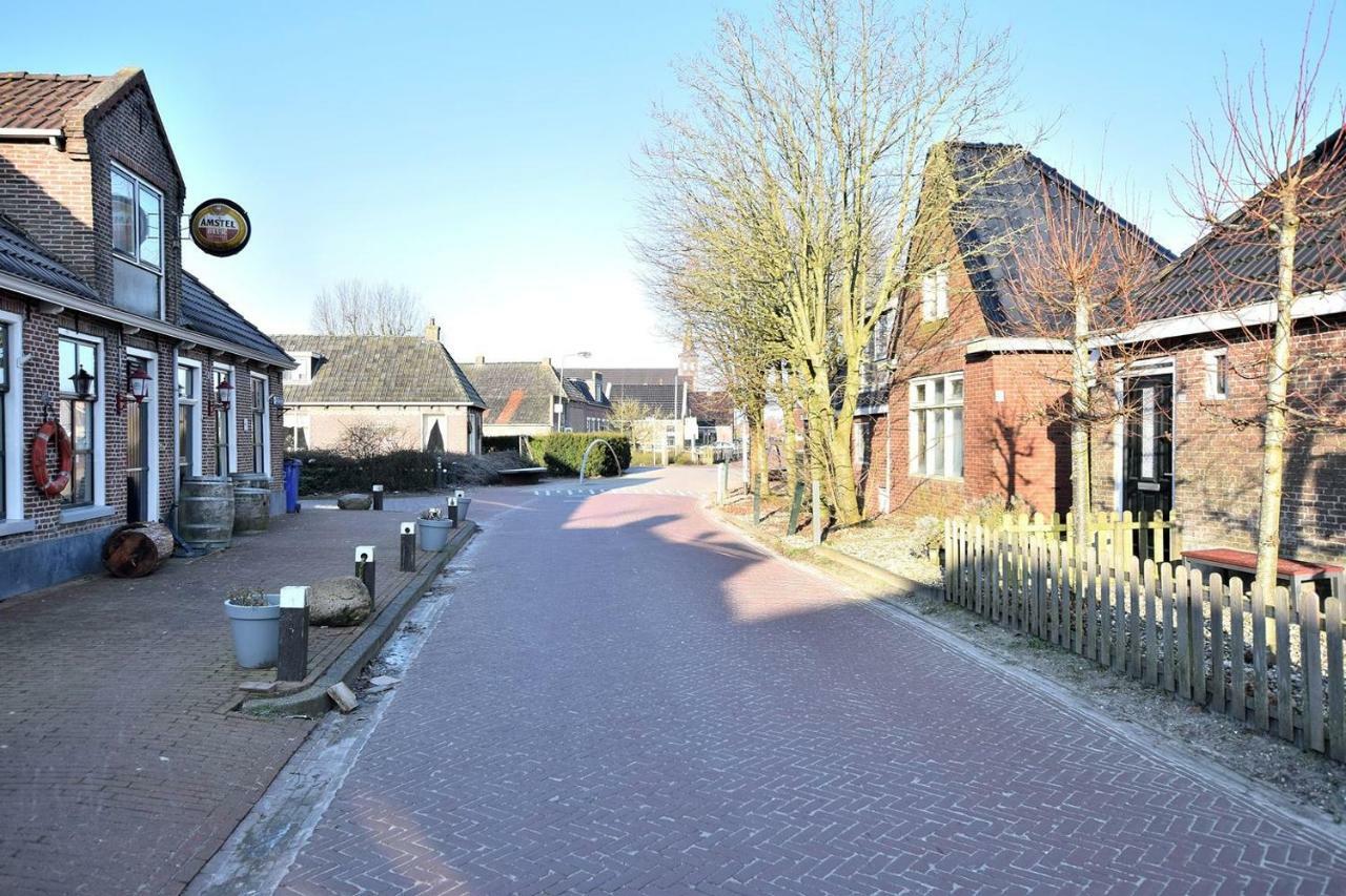 Frysk Hus Villa Paesens ภายนอก รูปภาพ